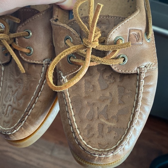 Leather Sperrys with nautical theme - Picture 5 of 5
